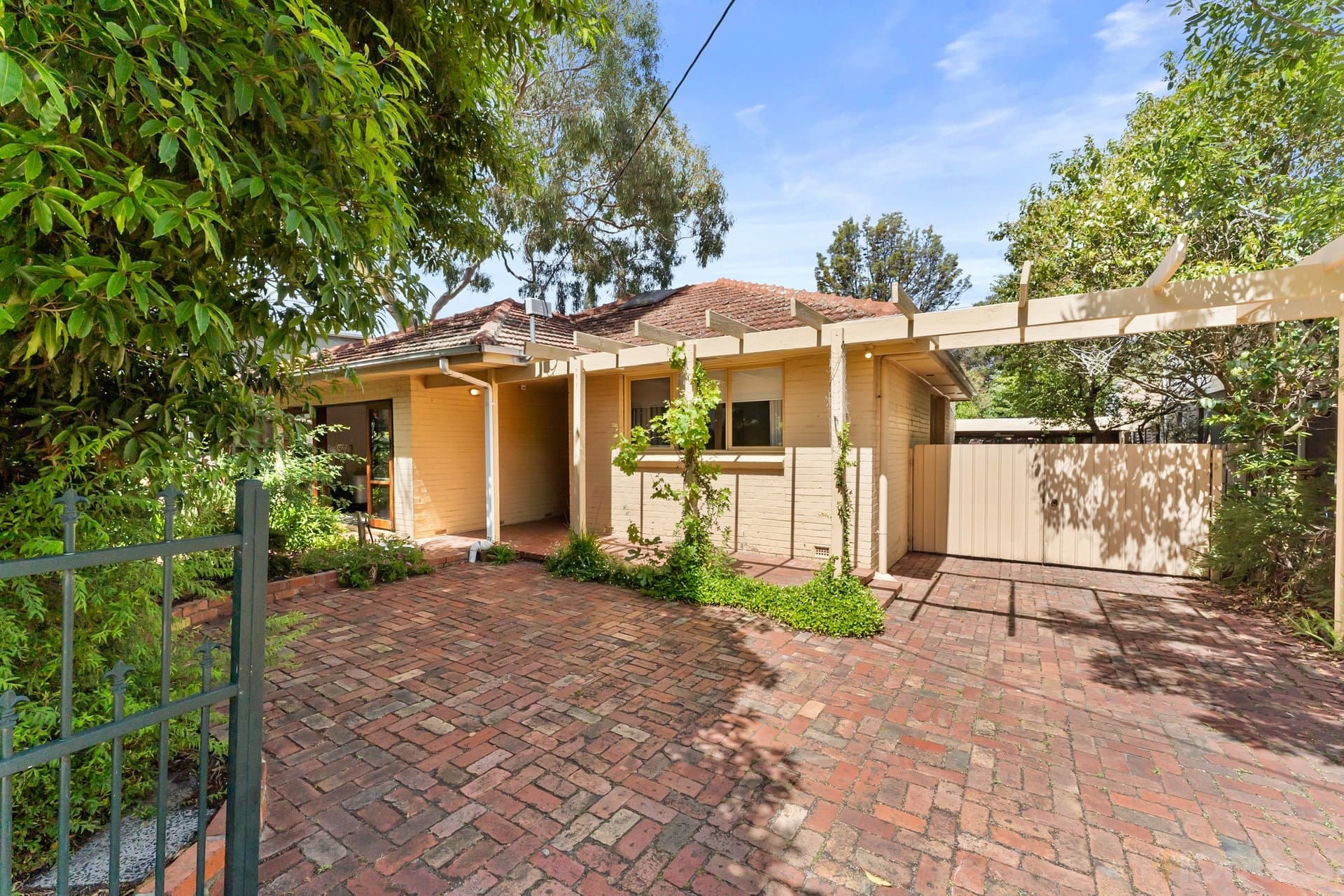 8 Valmont Avenue, Beaumaris, VIC, 3193, Beaumaris - Thumbnail 3