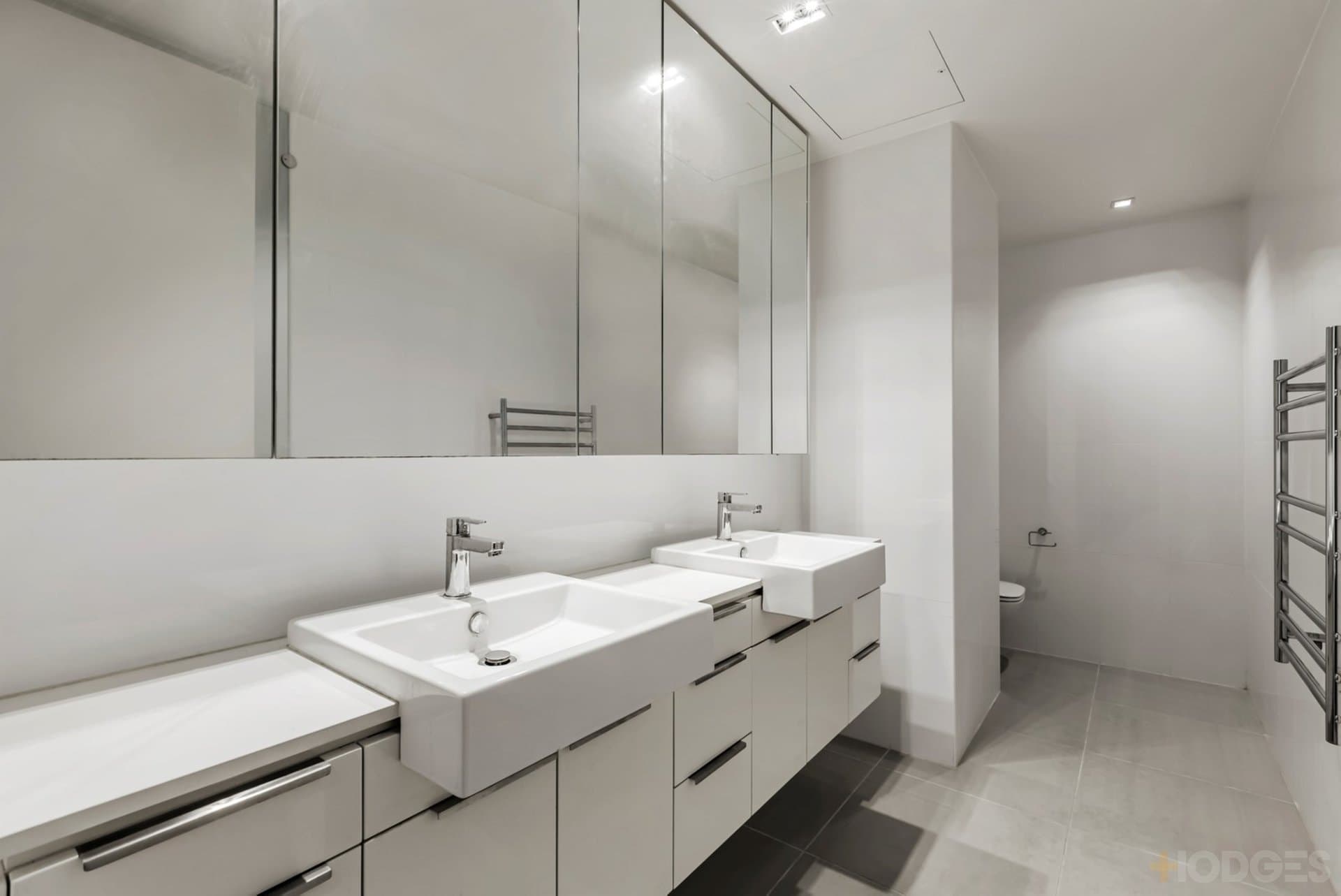 25 / 15 Beach Road, Hampton, VIC, 3188, Hampton - Thumbnail 5