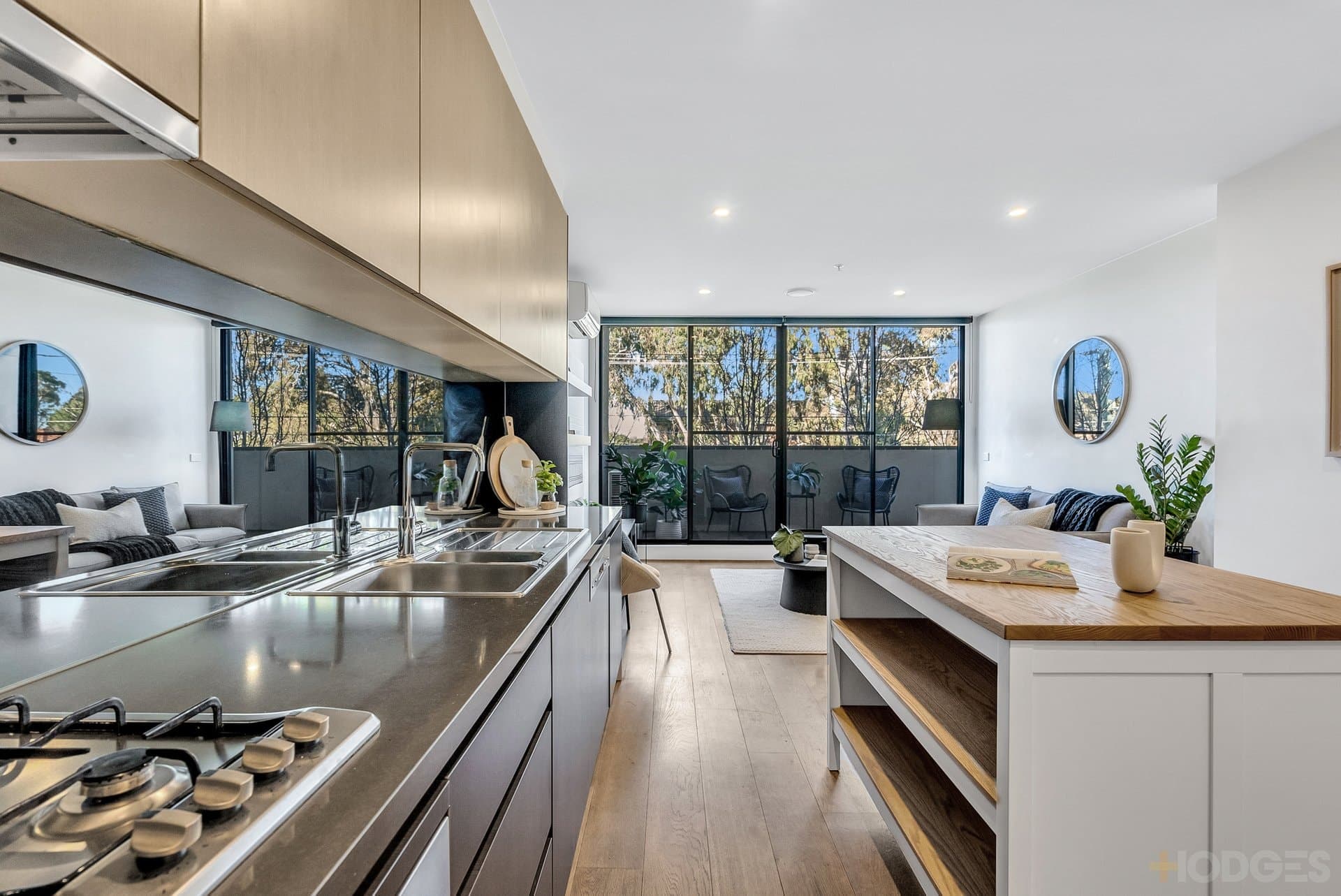 110 / 81 Warrigal Road, Mentone, VIC, 3194, Mentone - Thumbnail 3