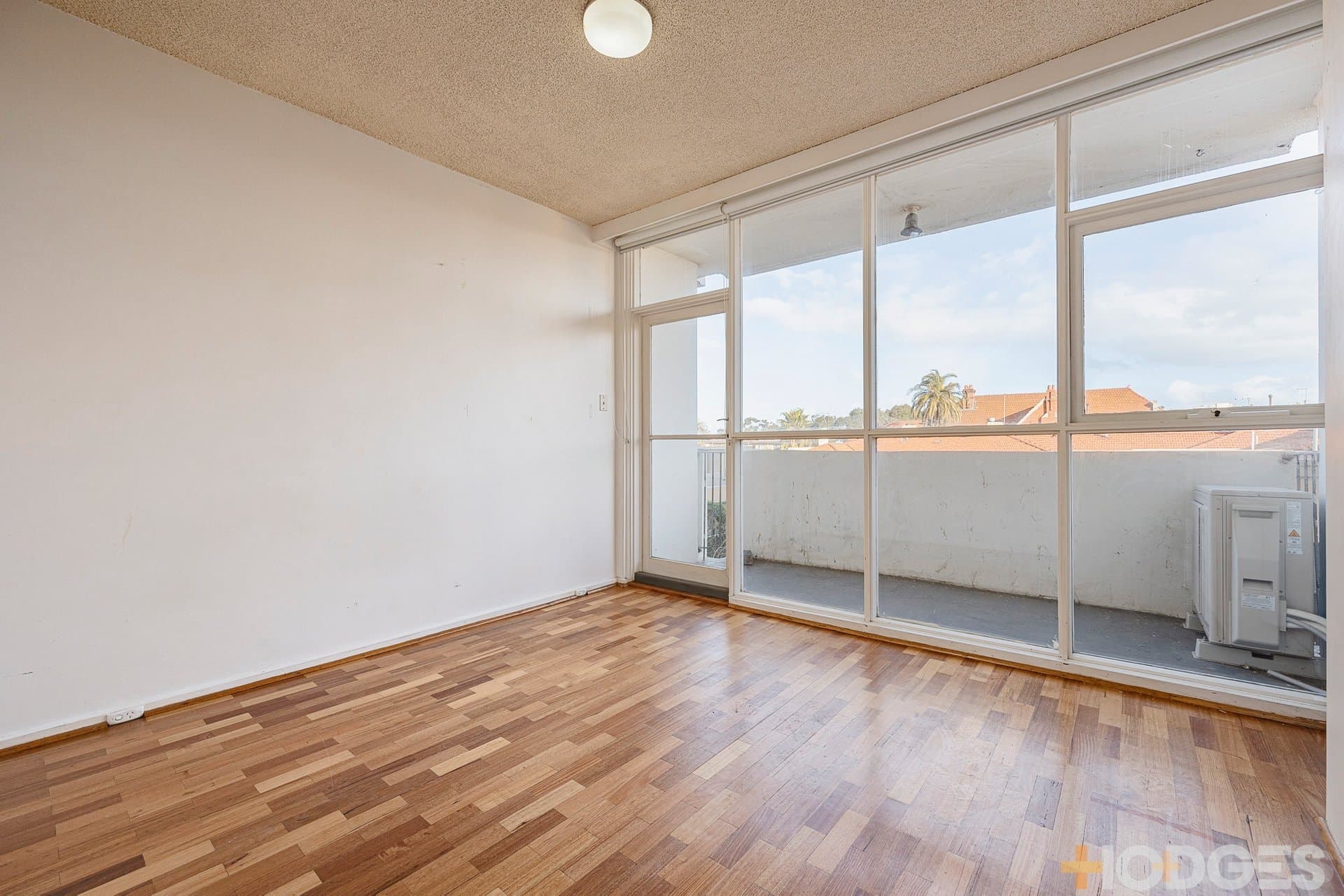 2C / 12 Marine Parade, St Kilda, VIC, 3182, St Kilda - Thumbnail 3