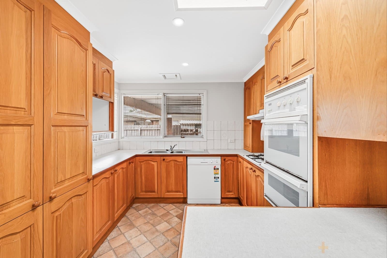 5 Stewart Drive, Werribee, VIC, 3030, Werribee - Thumbnail 3