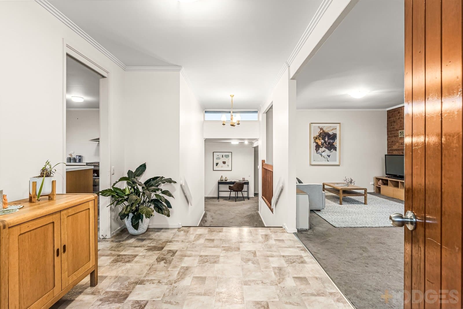 19 Pyingerra Crescent, Cheltenham, VIC, 3192, Cheltenham - Thumbnail 3