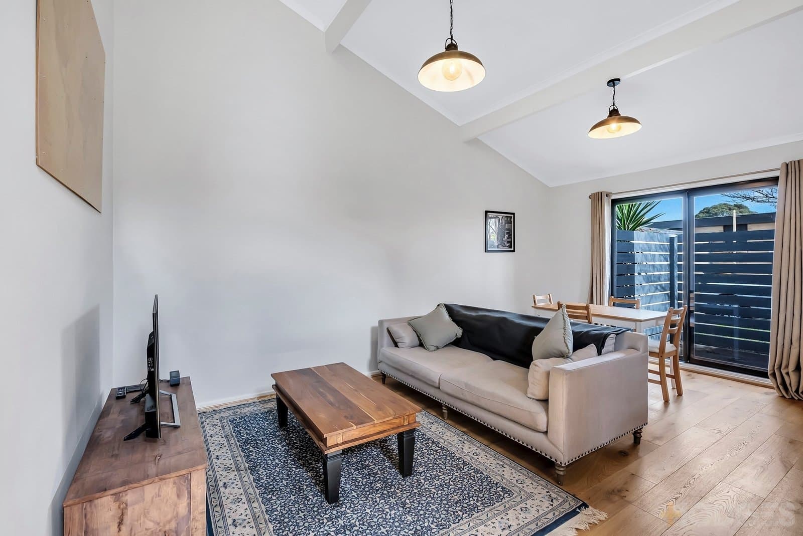 57 / 310 Warrigal Road, Cheltenham, VIC, 3192, Cheltenham - Thumbnail 2