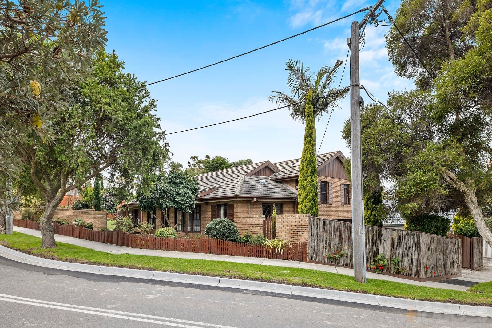 27 Point Avenue, Beaumaris, VIC, 3193, Beaumaris - Thumbnail 2