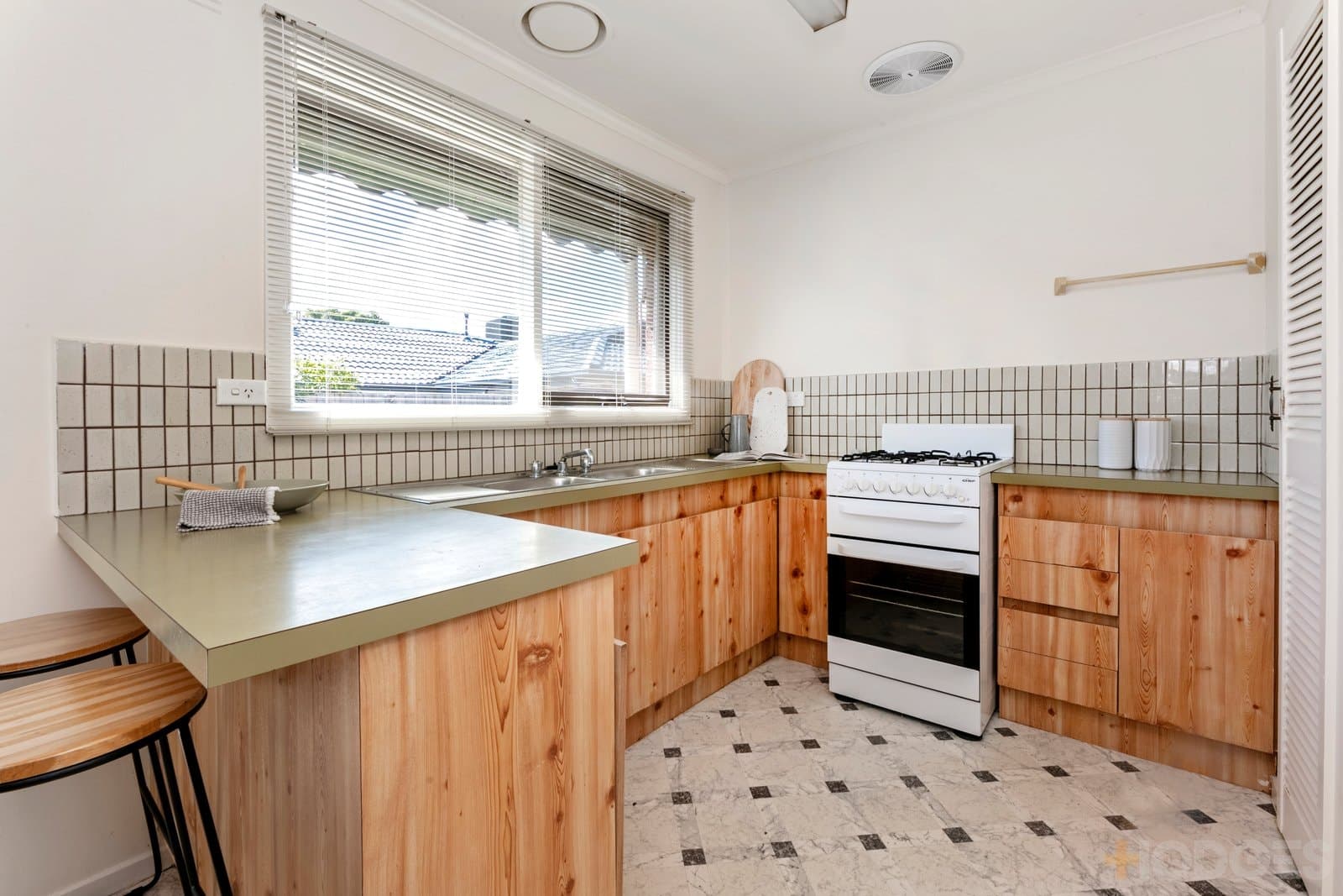 1 / 68 Blackwood Avenue, Mentone, VIC, 3194, Mentone - Thumbnail 4