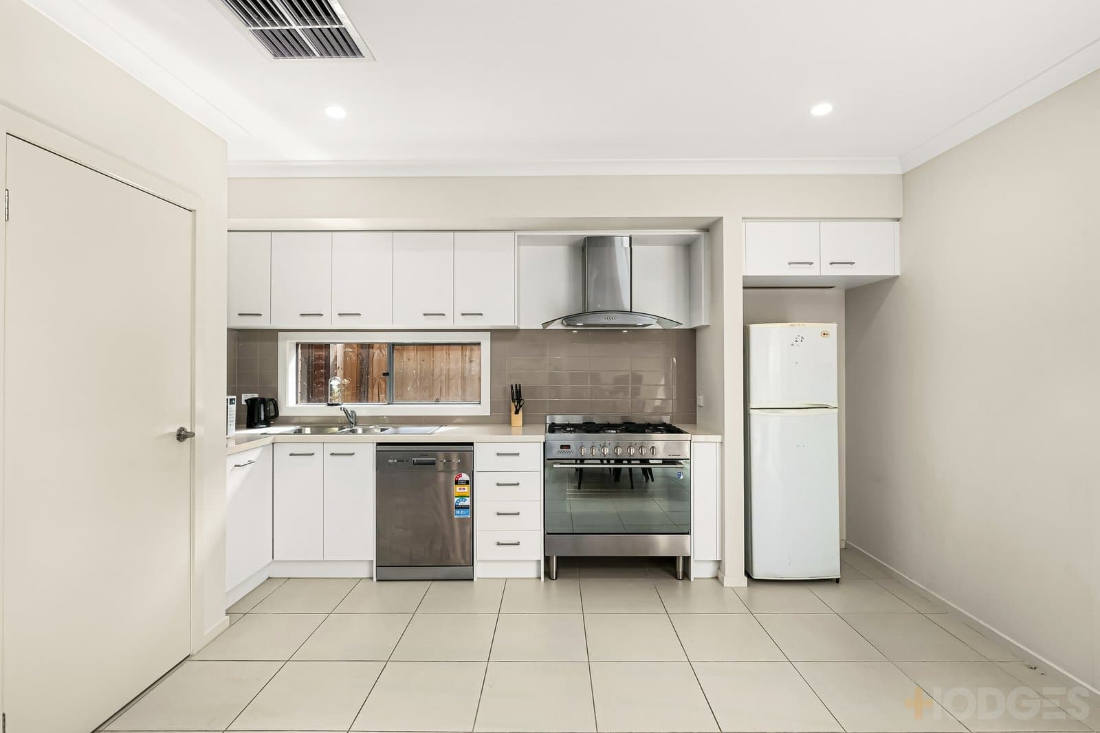 3 Castle Road, Thornhill Park, VIC, 3335, Thornhill Park - Thumbnail 3