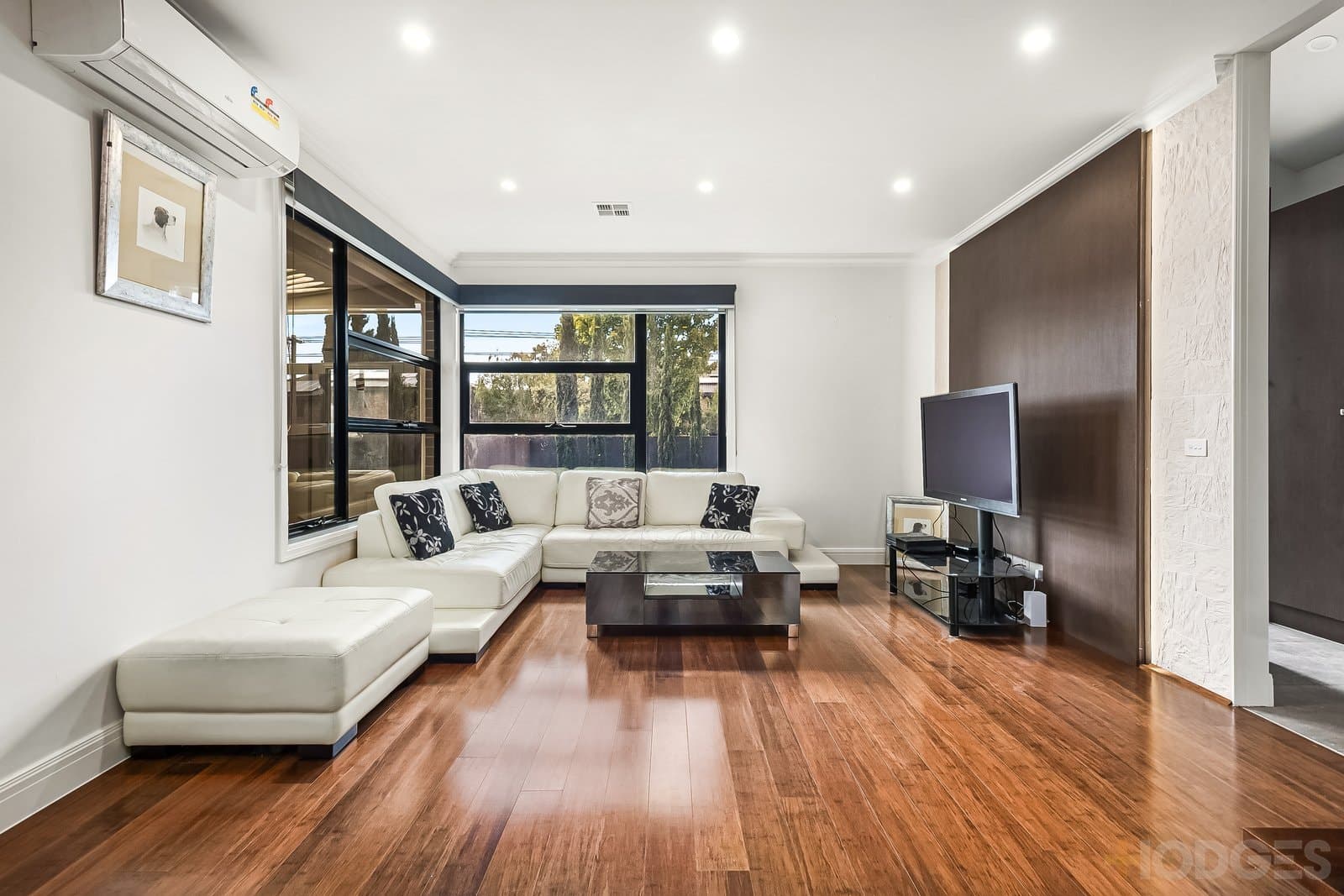 696b Hawthorn Road, Brighton East, VIC, 3187, Brighton East - Thumbnail 2