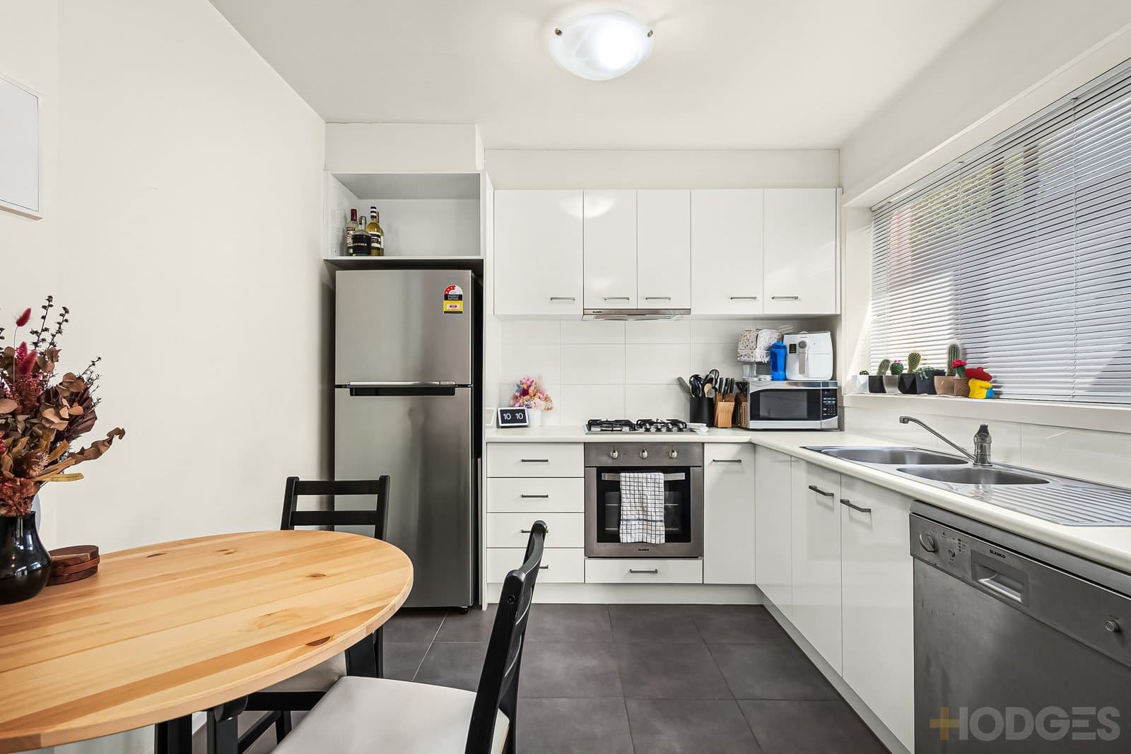 1-8 / 19 Edgewood Street, Carnegie, VIC, 3163, Carnegie - Thumbnail 4