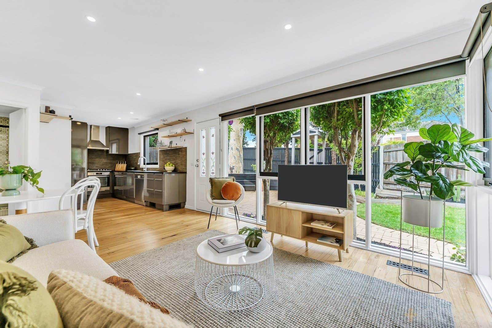 5 / 15 Bourke Street, Mentone, VIC, 3194, Mentone - Thumbnail 2