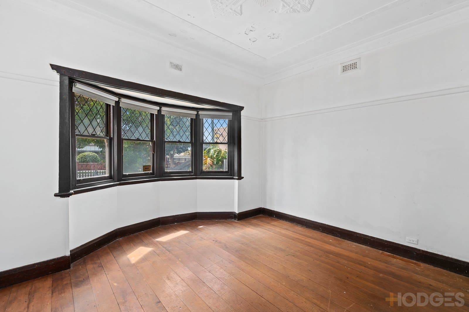 195 Shannon Avenue, Manifold Heights, VIC, 3218, Manifold Heights - Thumbnail 3