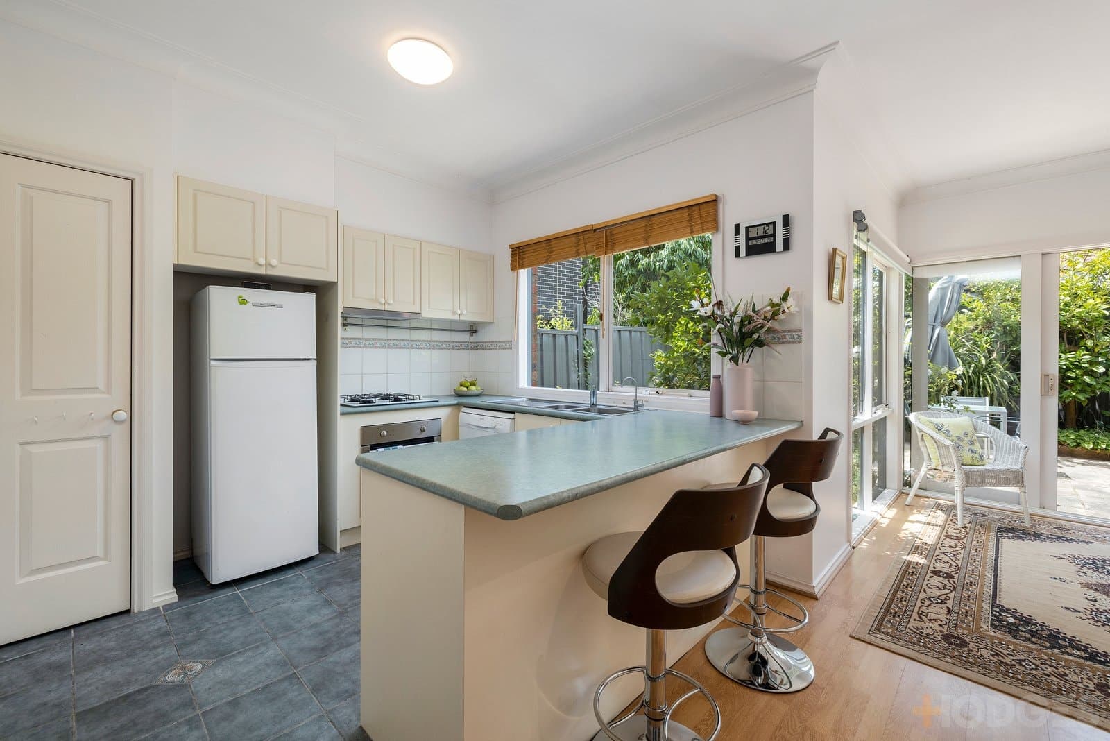 16 Cooke Avenue, Hampton East, VIC, 3188, Hampton East - Thumbnail 3