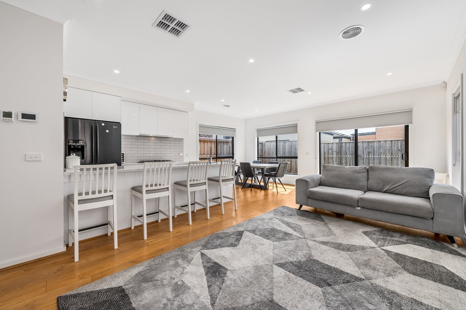 8 Amaya Way, Rockbank, VIC, 3335, Rockbank - Thumbnail 2