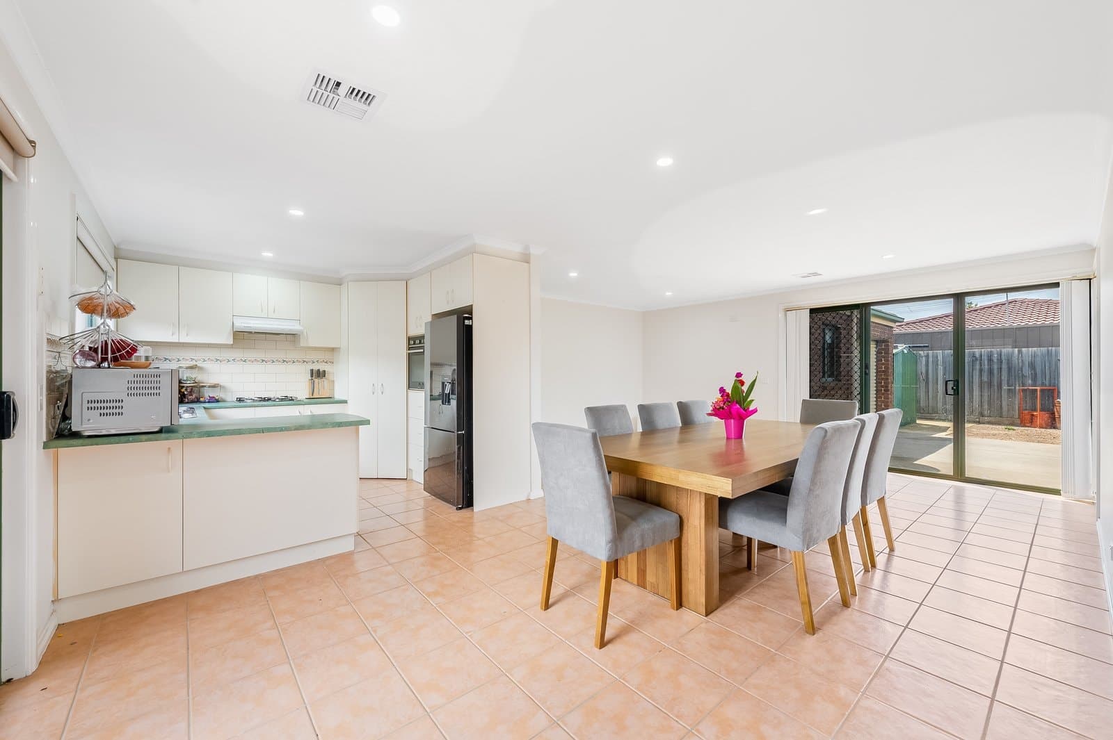 22 Angela Drive, Hoppers Crossing, VIC, 3029, Hoppers Crossing - Thumbnail 3