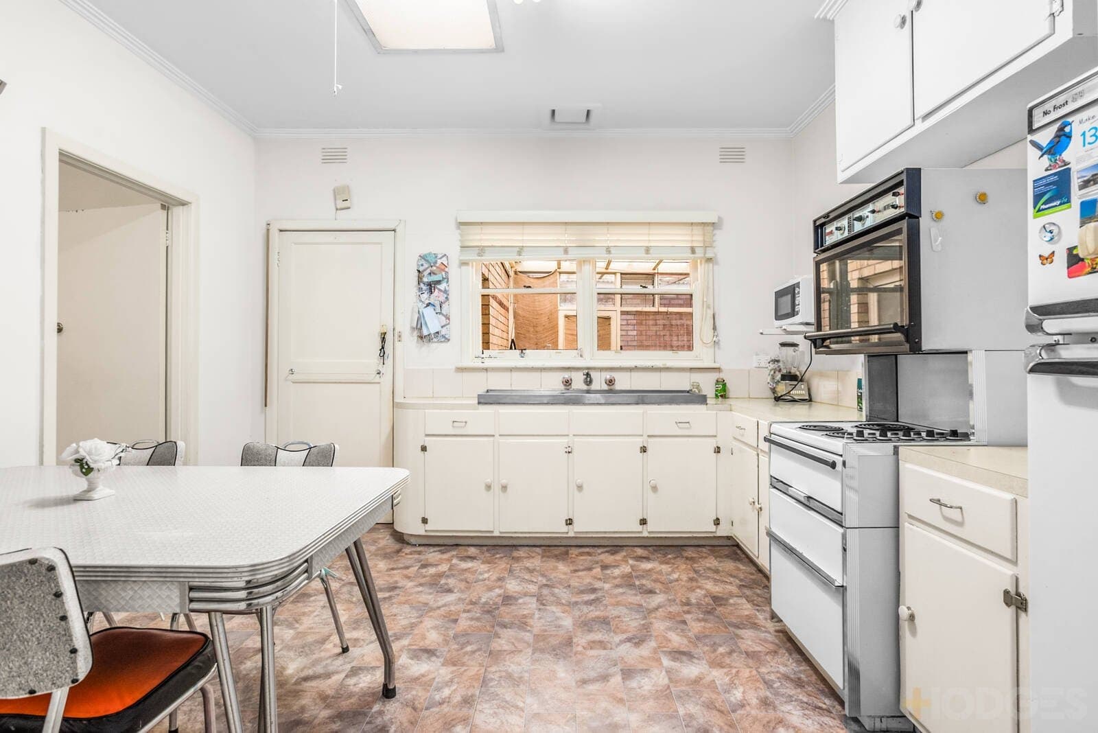 2 Bruton Avenue, Cheltenham, VIC, 3192, Cheltenham - Thumbnail 4