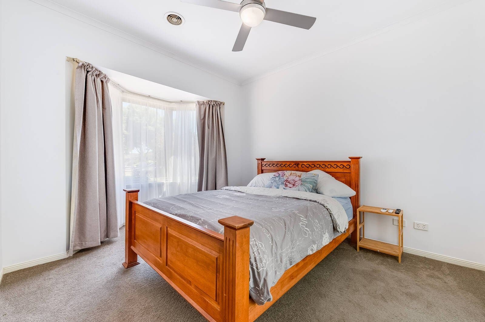 2 / 15 Cootamundra Court, Werribee, VIC, 3030, Werribee - Thumbnail 4