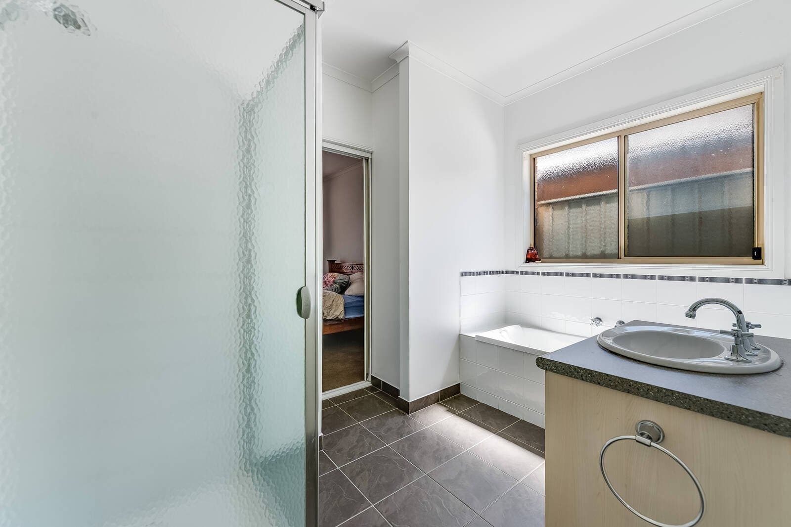 2 / 15 Cootamundra Court, Werribee, VIC, 3030, Werribee - Thumbnail 5