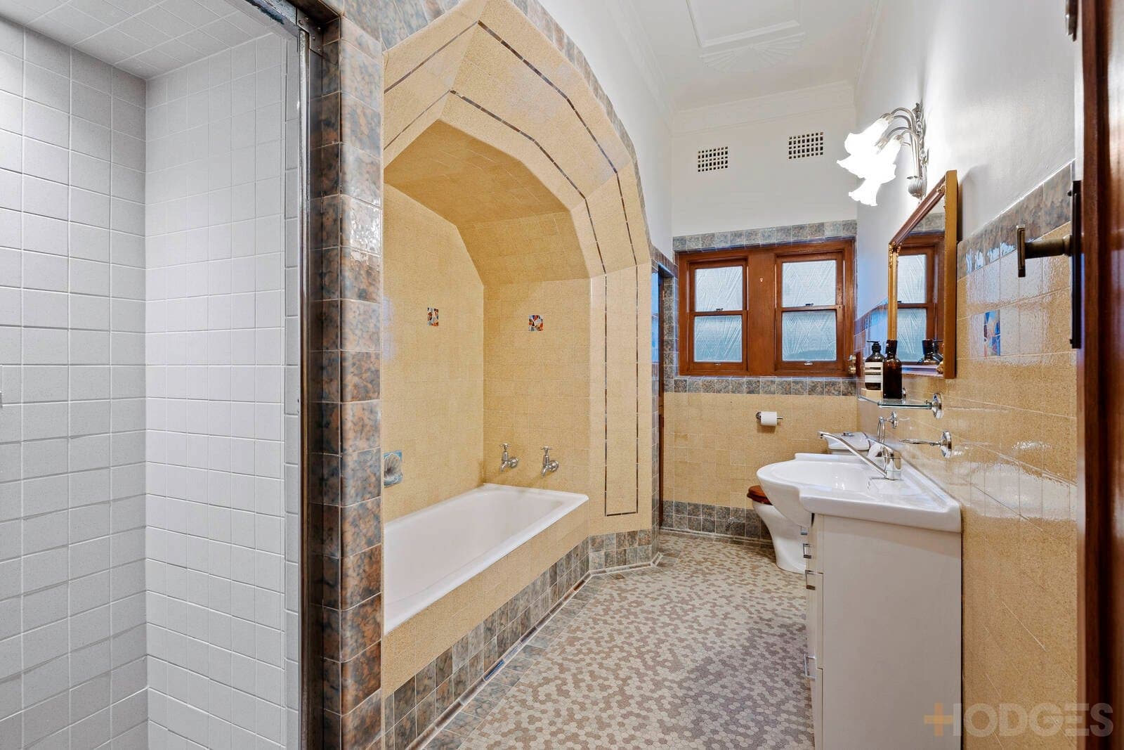 19 Bridge Street, Hampton, VIC, 3188, Hampton - Thumbnail 8