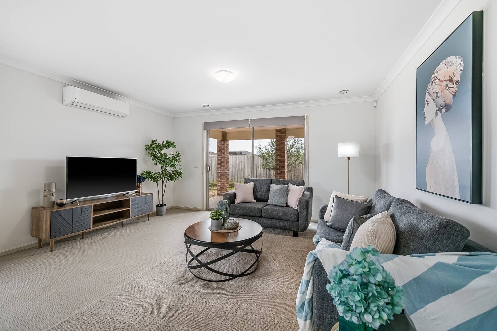 98 Chapman Drive, Wyndham Vale, VIC, 3024, Wyndham Vale - Thumbnail 2