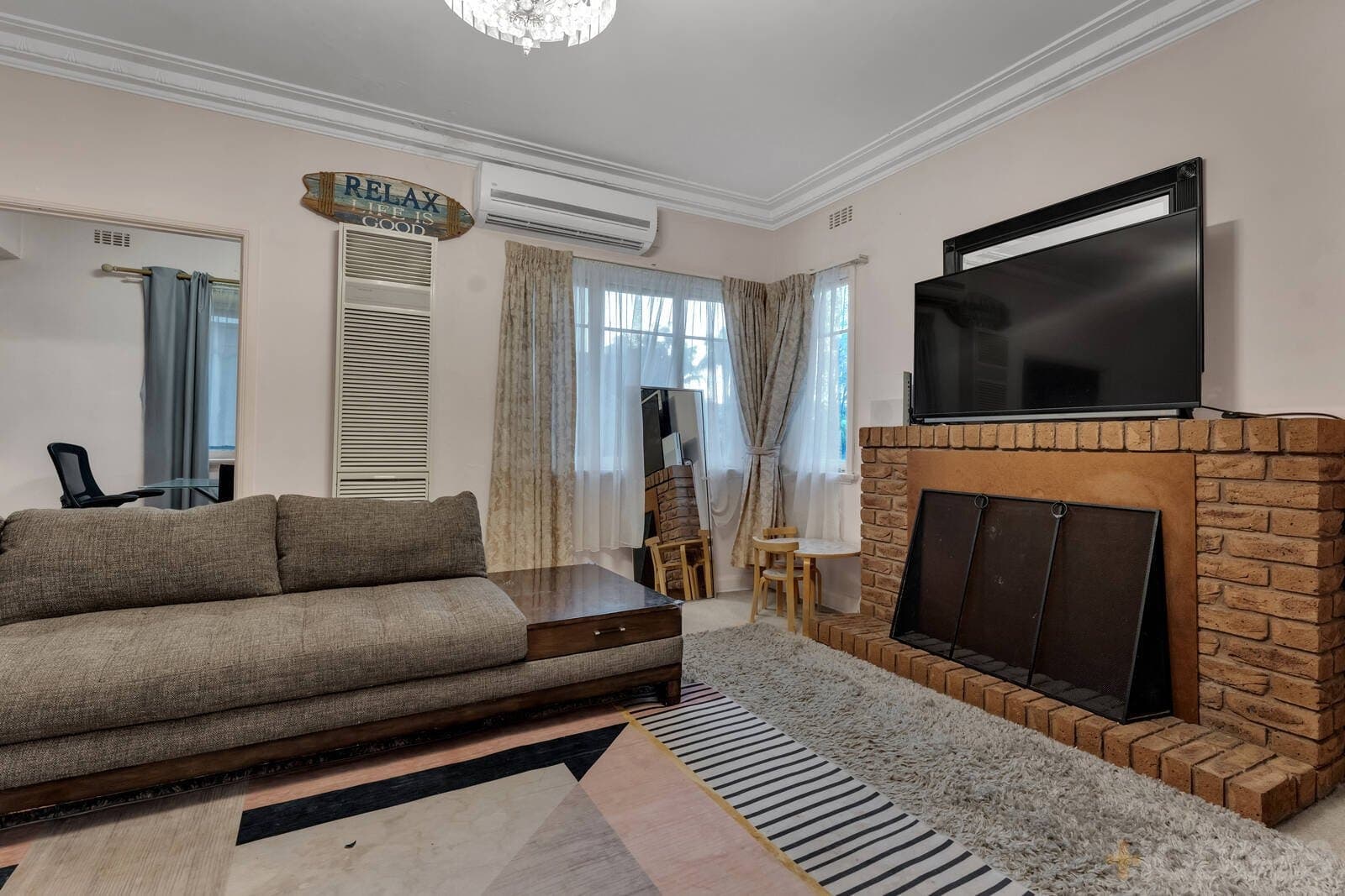14 Erskine Avenue, Cheltenham, VIC, 3192, Cheltenham - Thumbnail 2