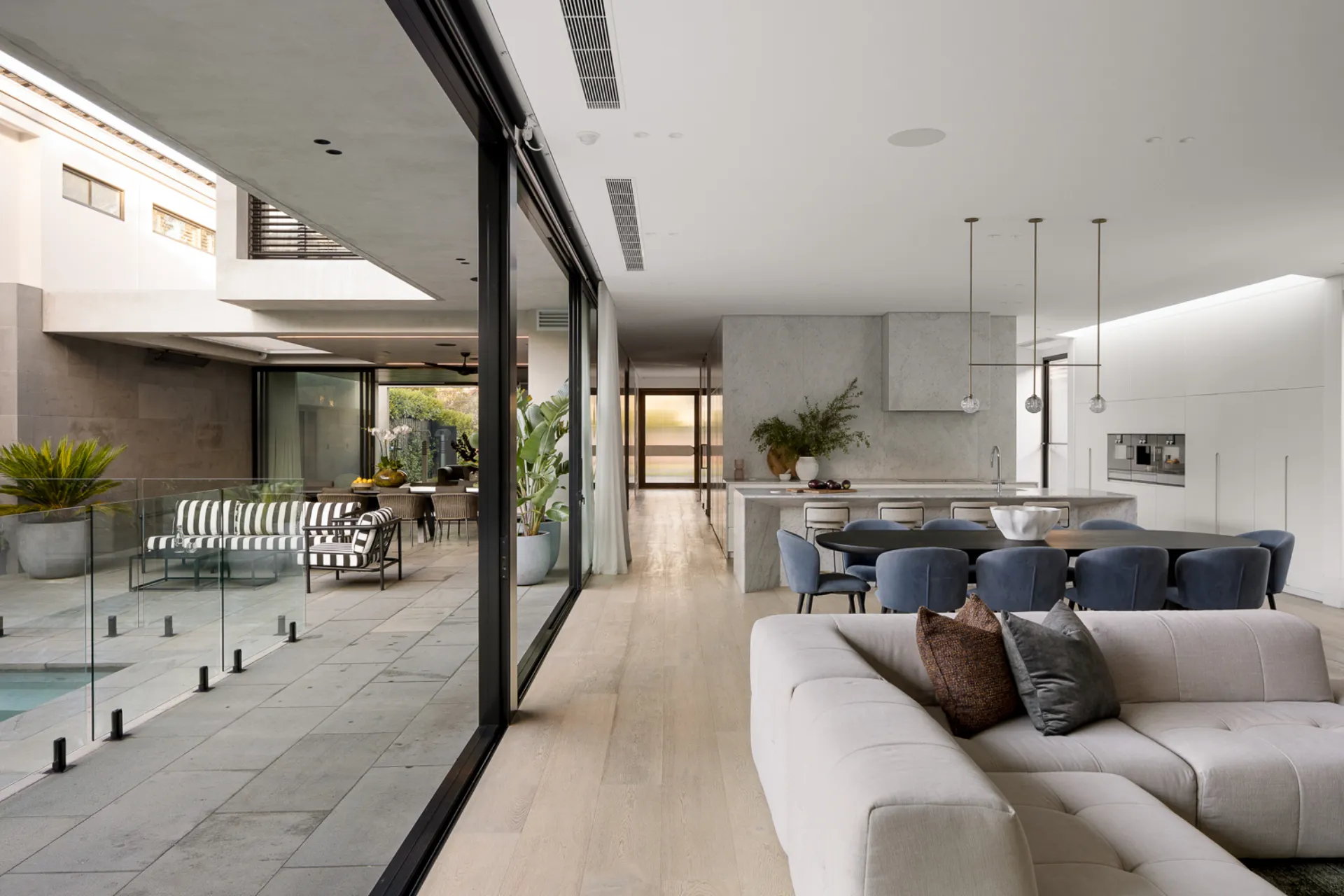 3 Cairnes Crescent, Brighton, VIC, Brighton - Thumbnail 6