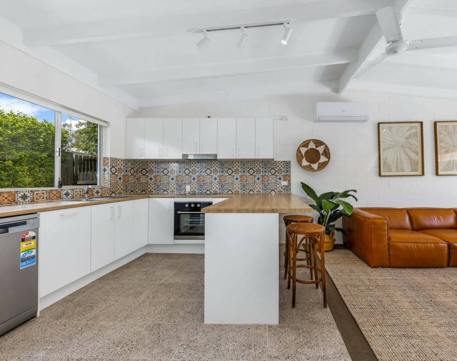 4/24 Hinley Avenue, MAROOCHYDORE, Maroochydore - Thumbnail 2
