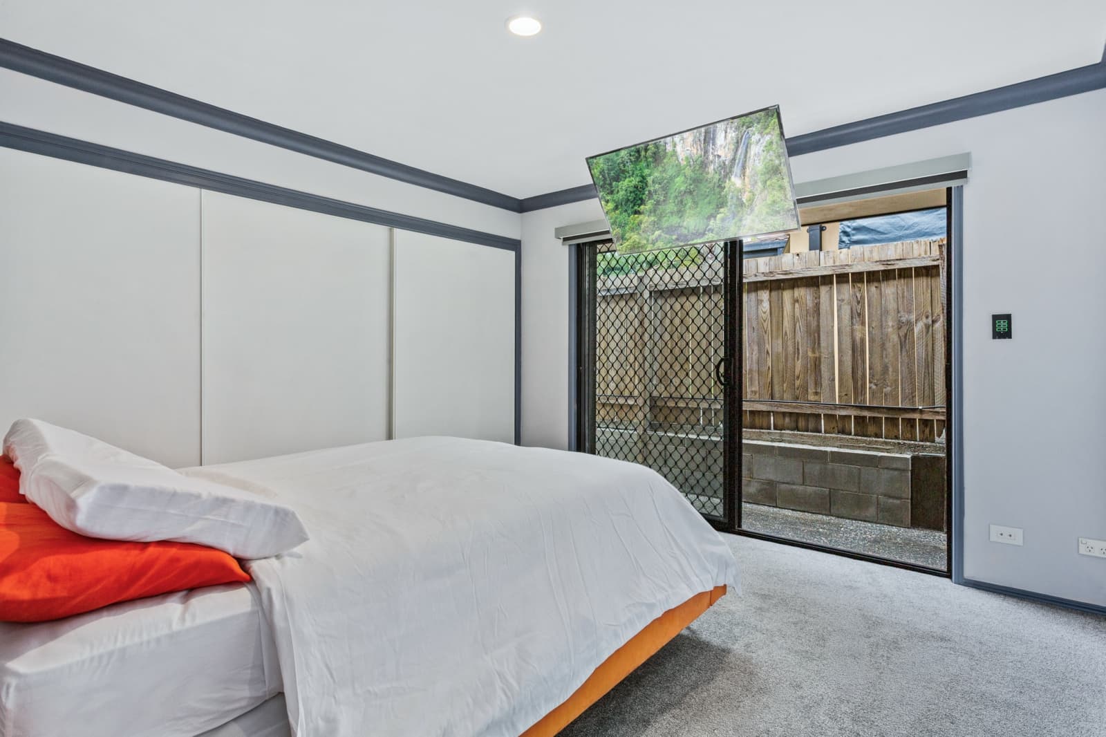 2/13 Schneider Avenue,Labrador, Labrador - Thumbnail 4