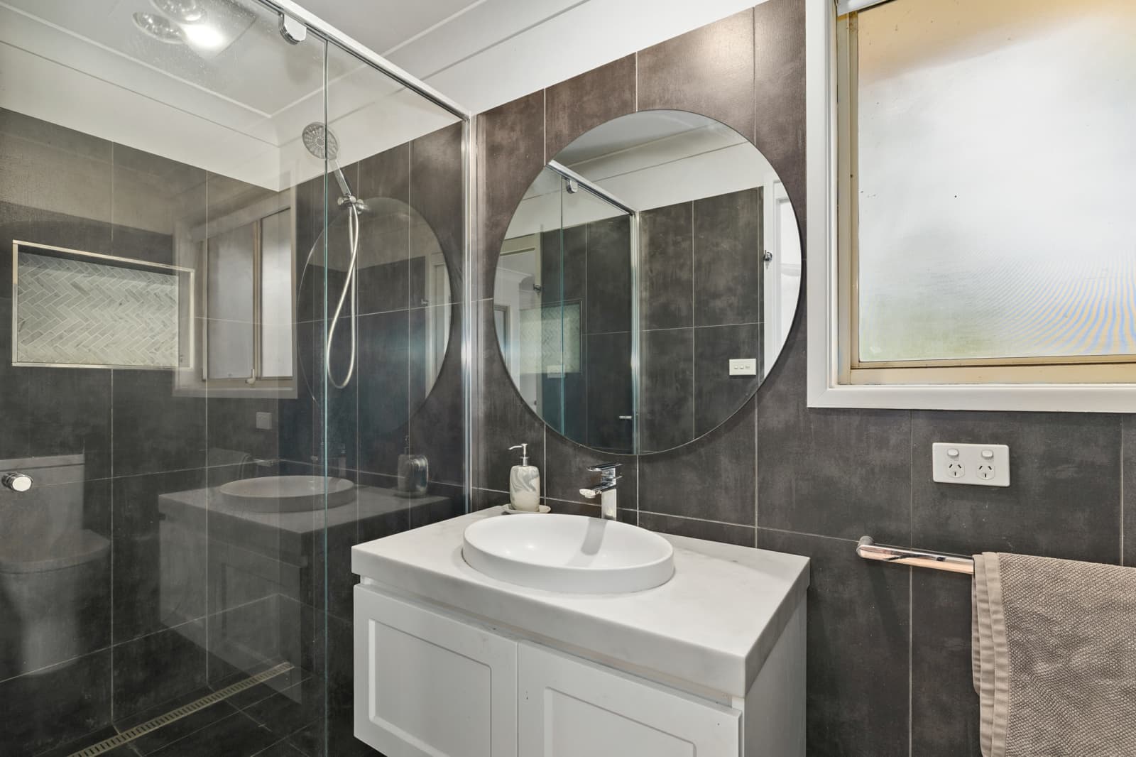 7 Acacia Drive, TAMWORTH, Oxley Vale - Thumbnail 8