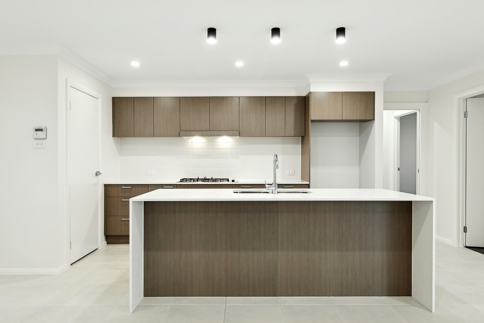 30 Footwall Road, GILLIESTON HEIGHTS, Gillieston Heights - Thumbnail 2