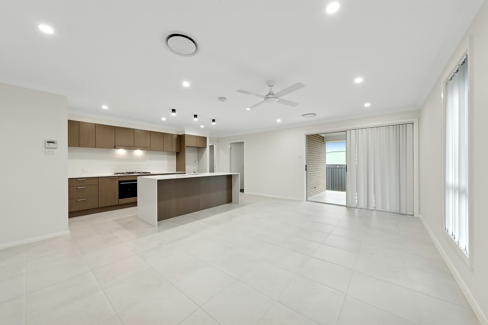 30 Footwall Road, GILLIESTON HEIGHTS, Gillieston Heights - Thumbnail 3