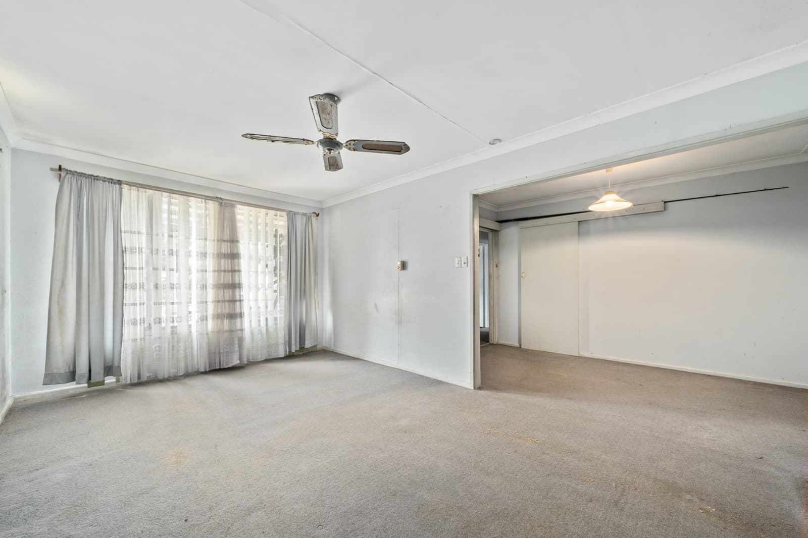 17 Thames Place, SEVEN HILLS, Seven Hills - Thumbnail 2