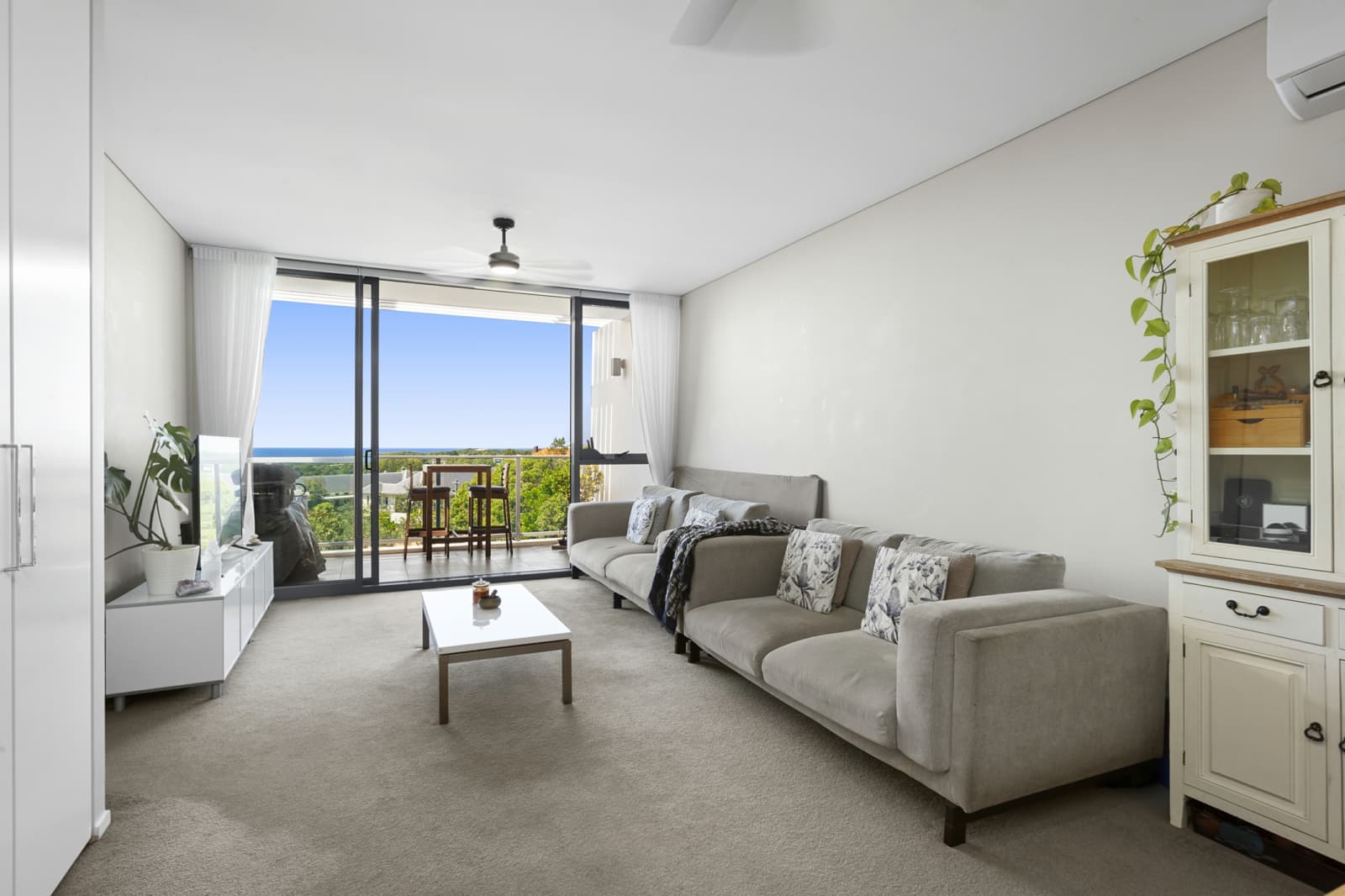 411/1 Pine Avenue, LITTLE BAY, Little Bay - Image 1