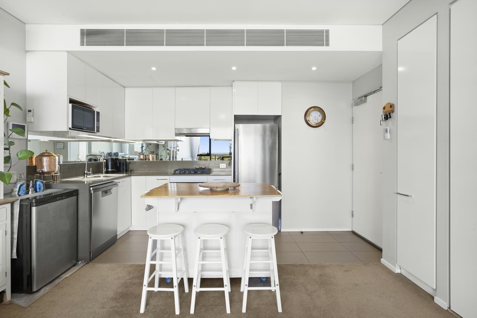 411/1 Pine Avenue, LITTLE BAY, Little Bay - Thumbnail 4