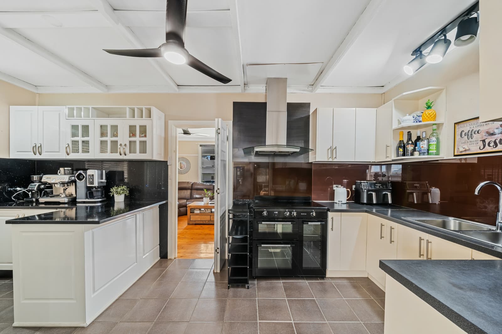 8 Jopling Crescent, LALOR PARK, Lalor Park - Thumbnail 4