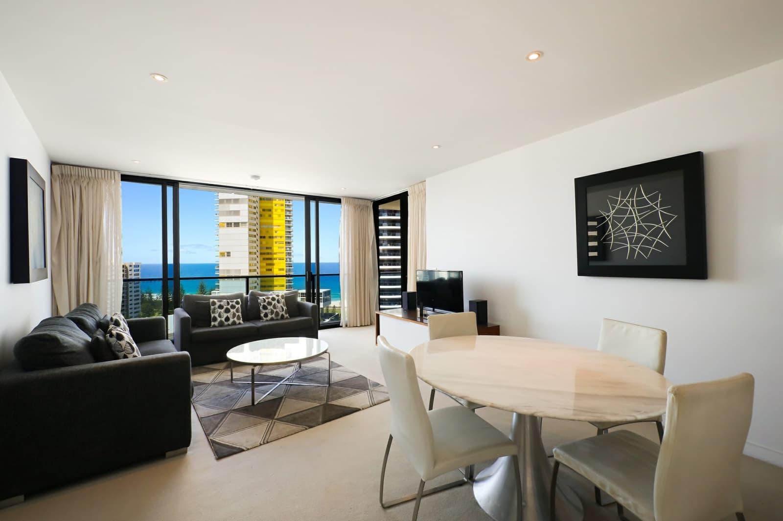 21505/21 Elizabeth Avenue, BROADBEACH, Broadbeach - Thumbnail 2