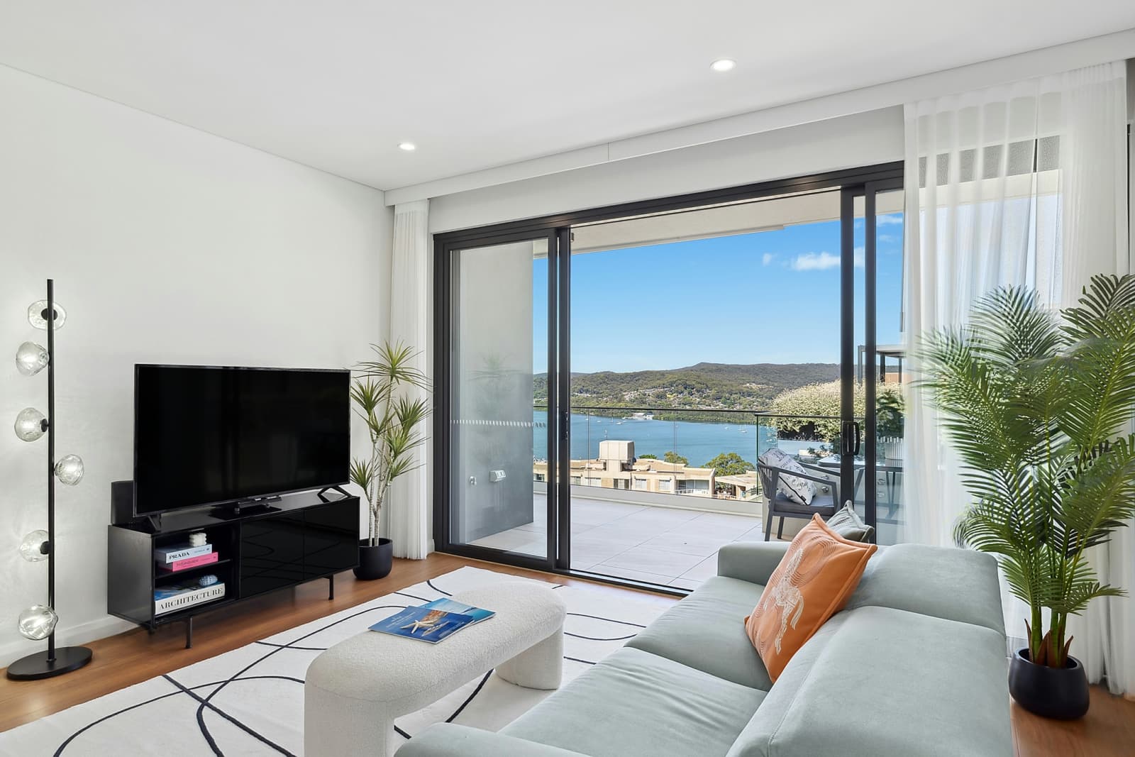 408/89B John Whiteway Drive, GOSFORD, Gosford - Thumbnail 3