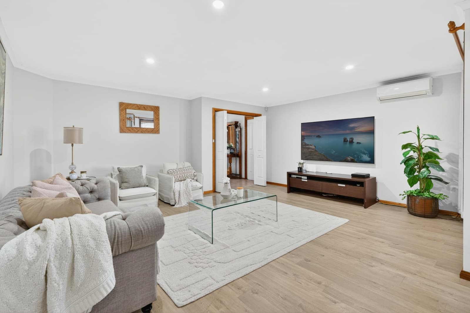 139 Willeroo Drive, WINDSOR DOWNS, Windsor Downs - Thumbnail 5