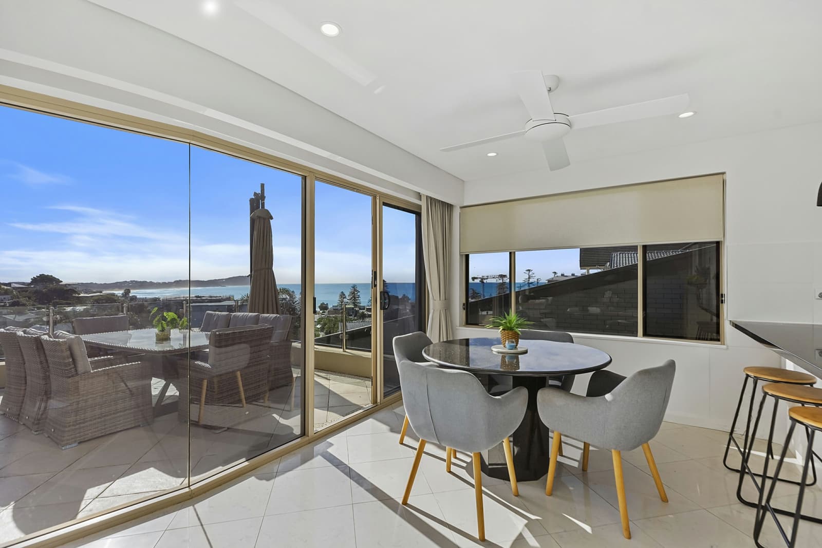 2/19 Grosvenor Road, TERRIGAL, Terrigal - Thumbnail 2