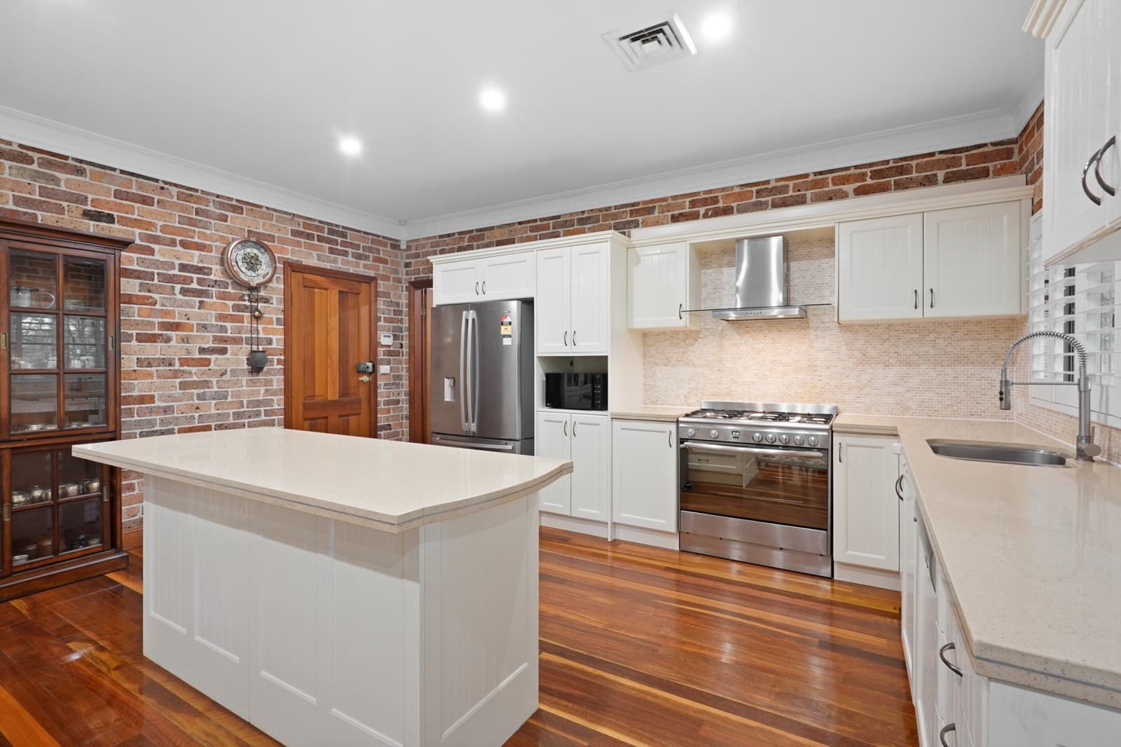 17 Burnside Grove, WINDSOR DOWNS, Windsor Downs - Thumbnail 4