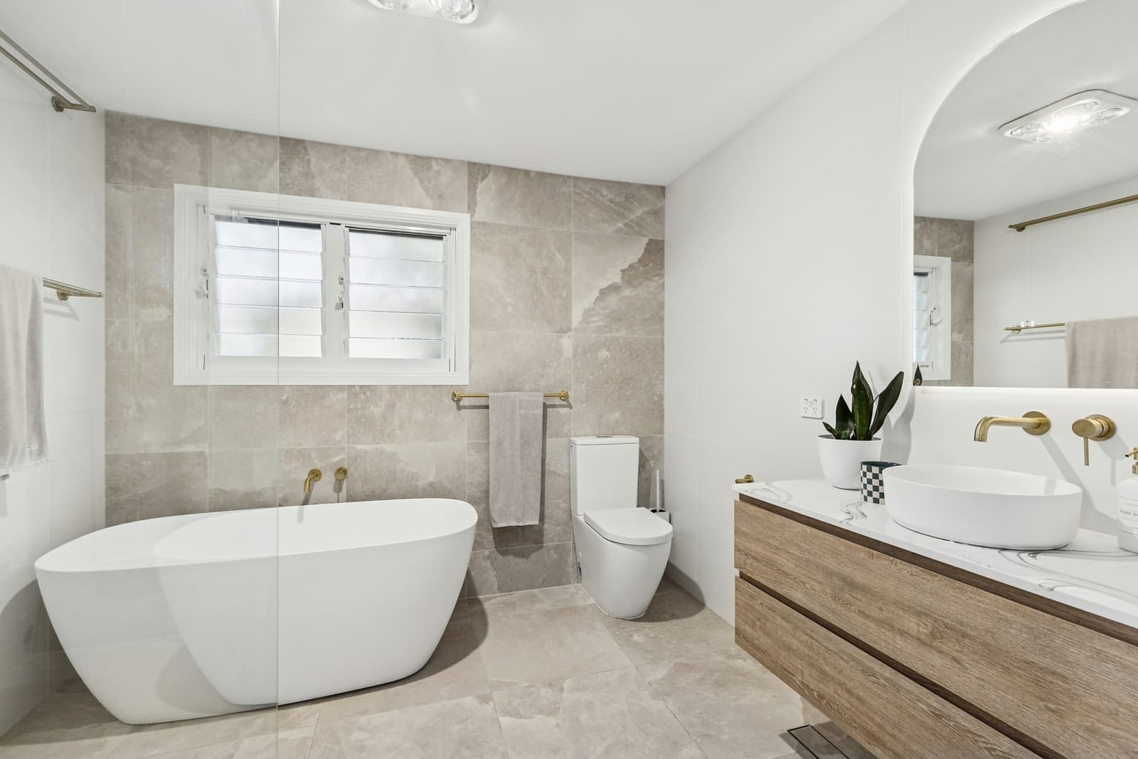 31 Grove Road, WAMBERAL, Wamberal - Thumbnail 6