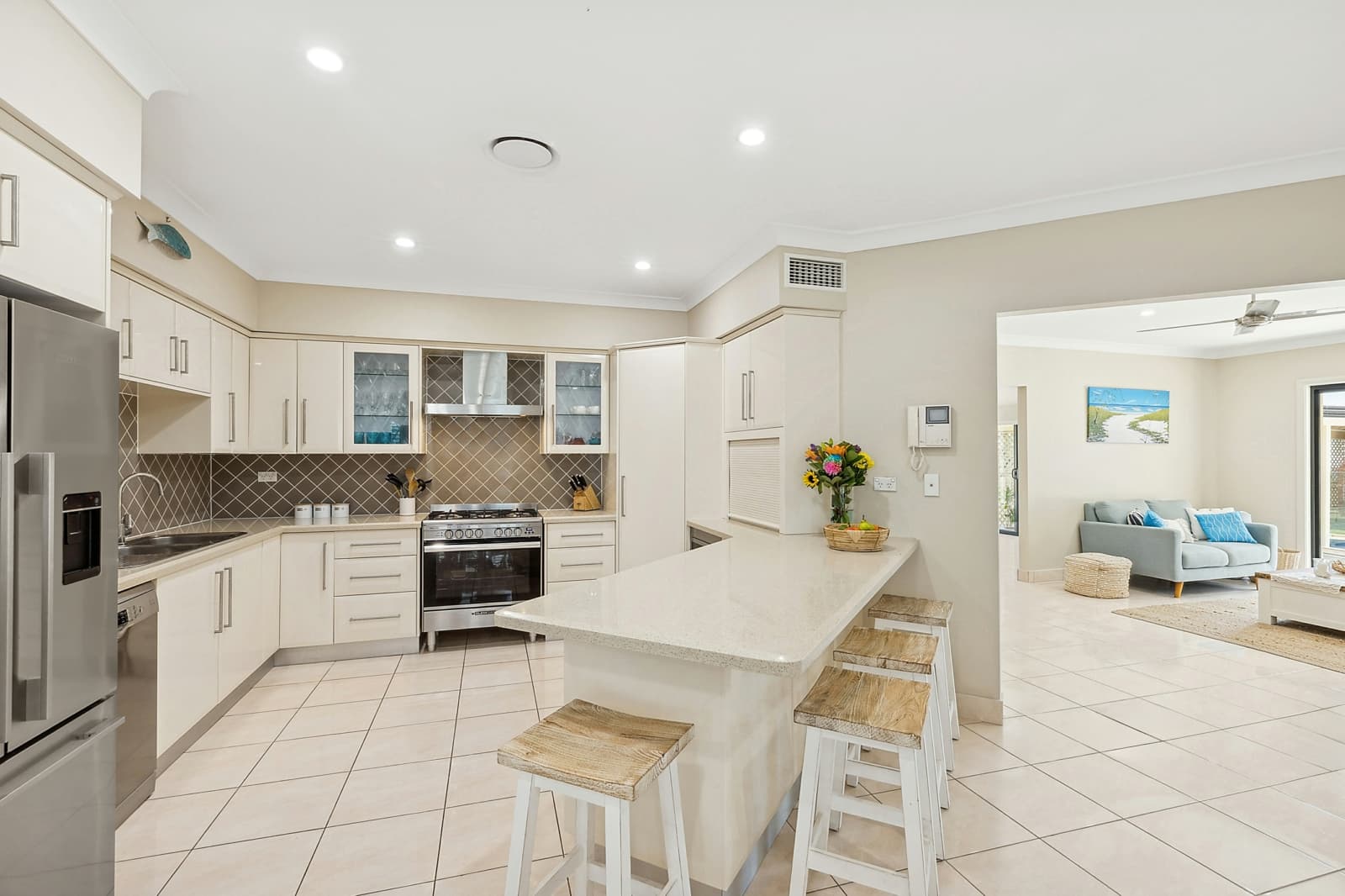 29 Bundara Avenue, WAMBERAL, Wamberal - Thumbnail 5