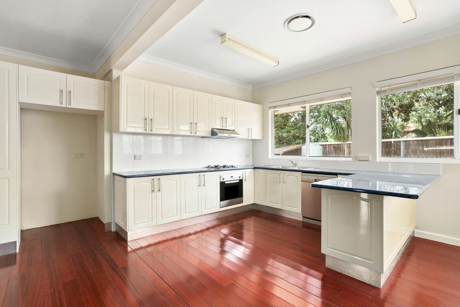 2 Woodward Avenue, STRATHFIELD, Strathfield - Thumbnail 5