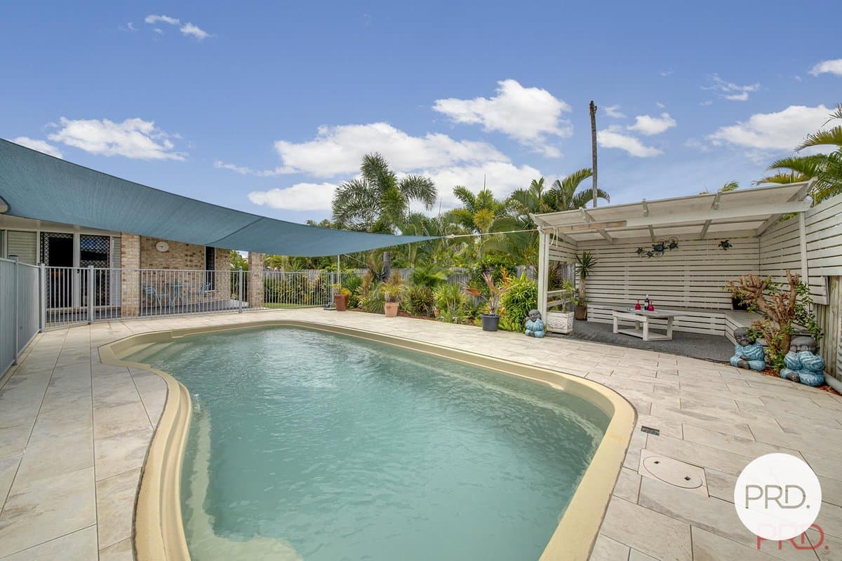 12 Douglas st, TANNUM SANDS QLD 4680, Tannum Sands - Thumbnail 2
