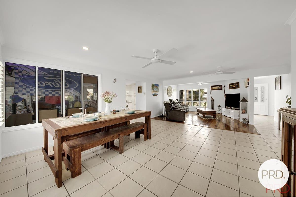 12 Douglas st, TANNUM SANDS QLD 4680, Tannum Sands - Thumbnail 6