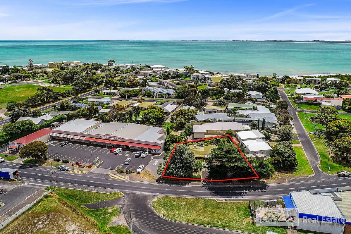 11 Main Road, Robe, SA, 5276, Robe - Image 1