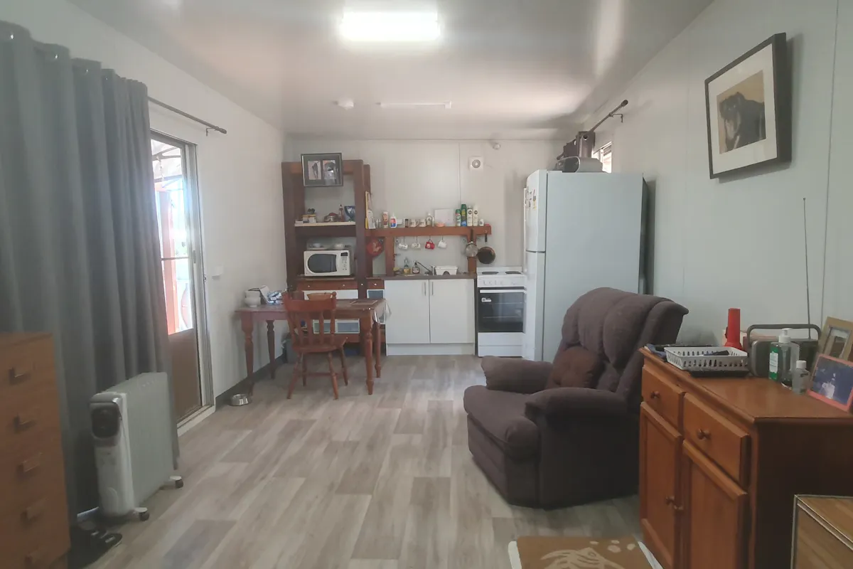 1 Railway Place, Wycheproof, VIC, 3527, Wycheproof - Thumbnail 2