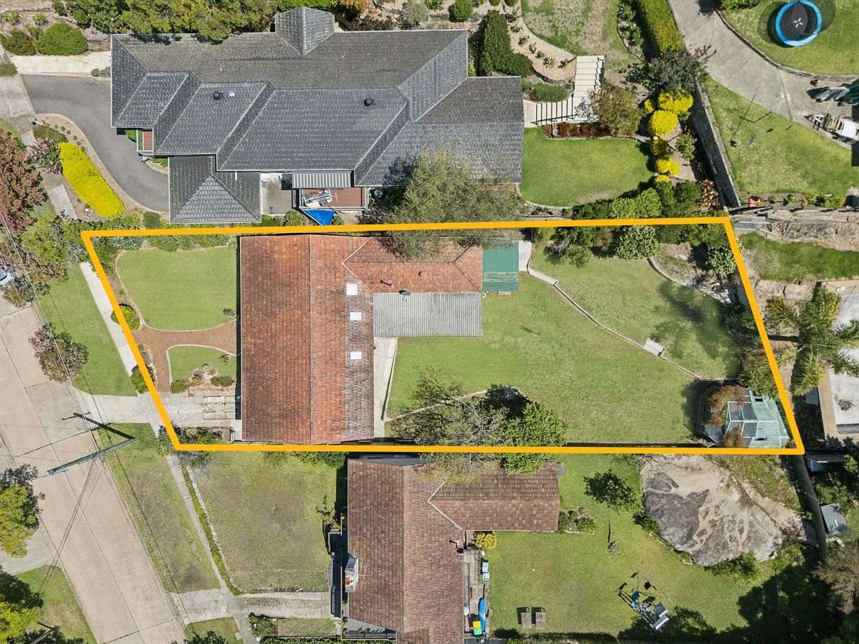 4 Mooney Street, Lane Cove, NSW 2066, Lane Cove - Thumbnail 2