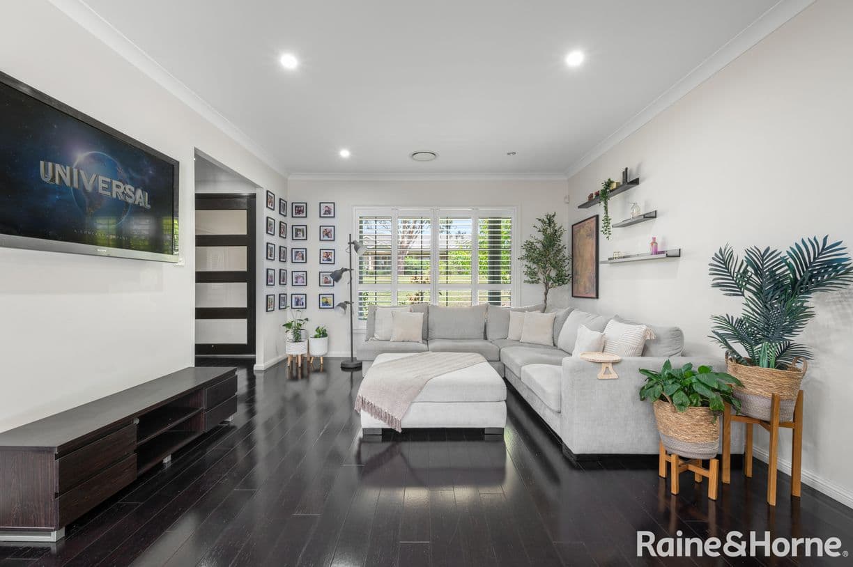 9 Joseph Whitehouse Close, Minto, NSW 2566, Minto - Thumbnail 2