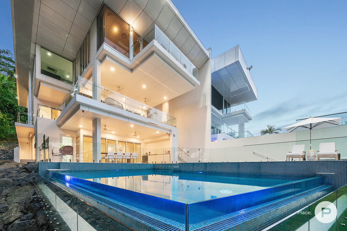 3 Peacock Street, Trinity Beach - Image 1