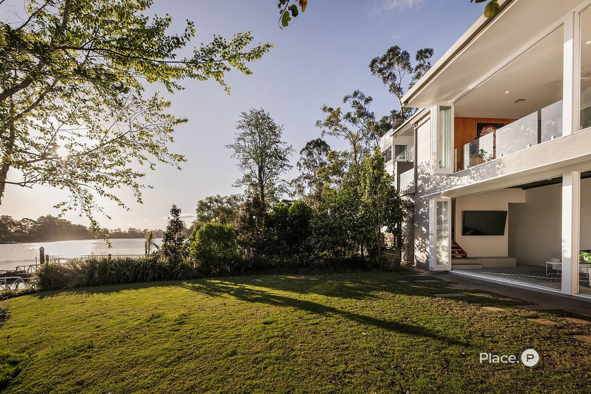 35 Astolat Street, Yeronga - Image 1