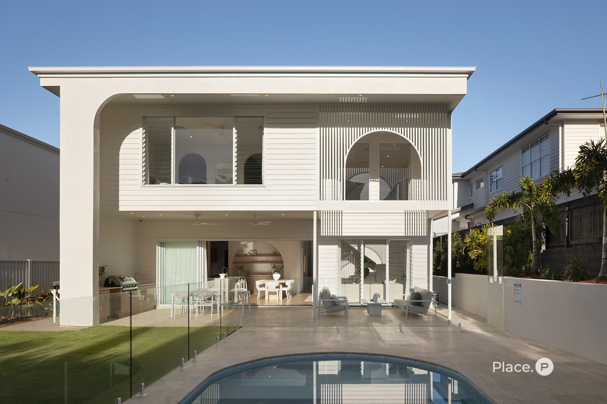 33 Zeehan Street, Wavell Heights - Thumbnail 3